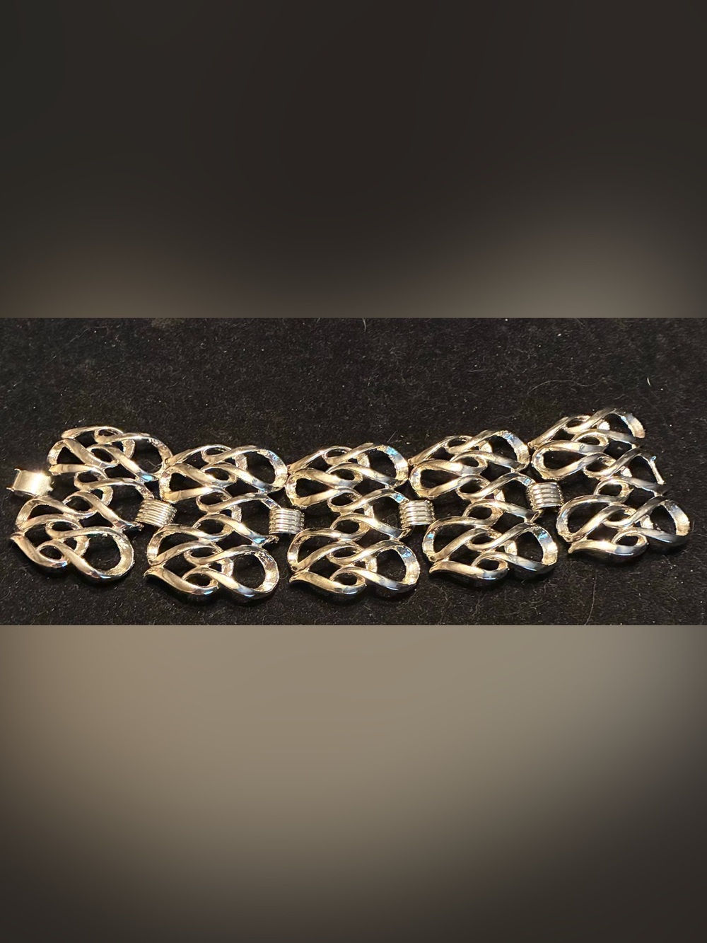 Designer Wide Openwork Bracelet Sz 7 in Gold tone Weave Foldover Clasp Closure